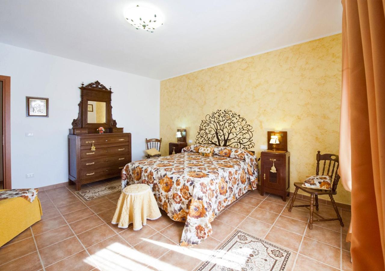 מונטאלטו די קסטרו Casale La Rovere מראה חיצוני תמונה