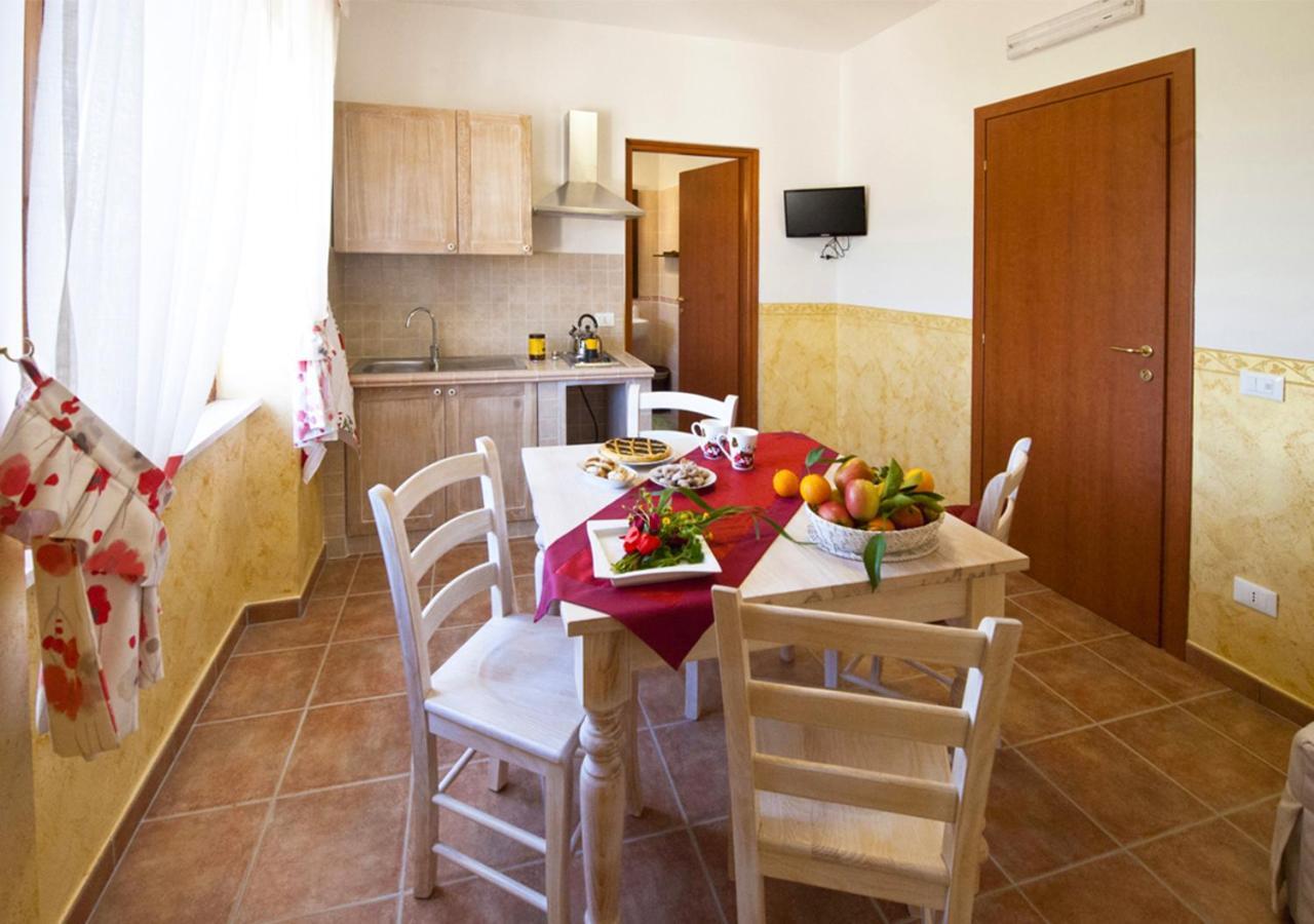 מונטאלטו די קסטרו Casale La Rovere מראה חיצוני תמונה